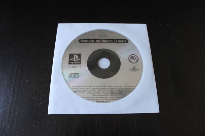 Demain Ne Meurt Jamais 